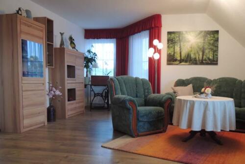 Ferienwohnung_Grumsinblick_Wohnzimmer_2
